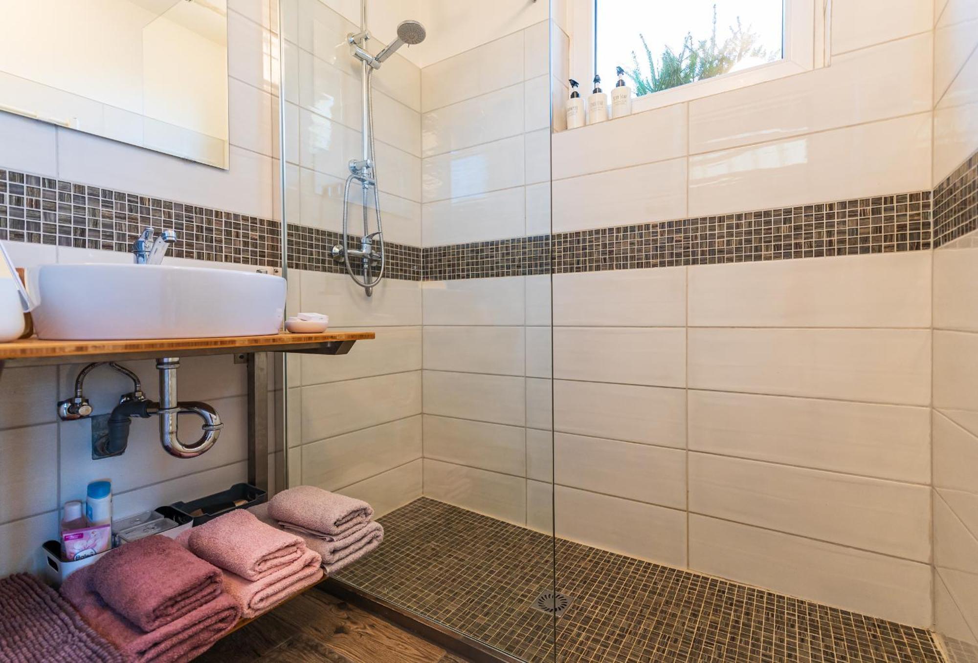 Ubytovani Na Samote - Apartman U Tesaru Komarice Ngoại thất bức ảnh